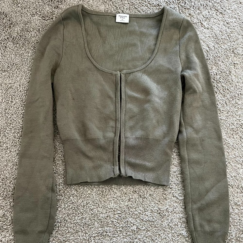 Abercrombie Sweater / Cardigan